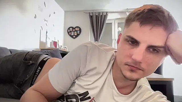 Snapshot of Sweetbooy90 chatting on March 2026 11:26:02 AM Sweetbooy90 online show from March 2026 11:26:02 AM