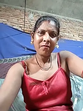 Snapshot of Savita992 chatting on June 2026 05:26:02 AM Savita992 online show from June 2026 05:26:02 AM
