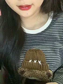 Snapshot of Linhtruong_ chatting on December 2025 03:55:02 AM Linhtruong online show from December 2025 03:55:02 AM