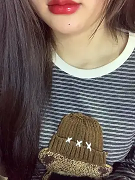 Snapshot of Linhtruong_ chatting on January 2026 04:28:01 AM Linhtruong online show from January 2026 04:28:01 AM