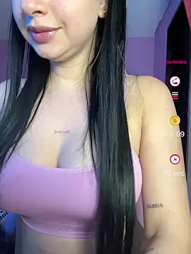Snapshot of lucy_grey25 chatting on July 2026 03:48:02 PM lucy grey25 online show from July 2026 03:48:02 PM