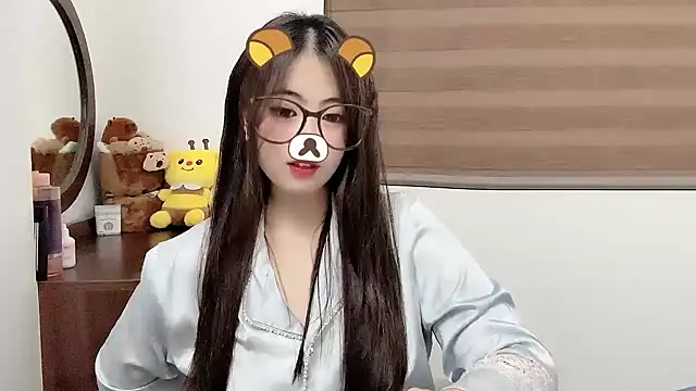 Snapshot of Amelia-babee chatting on November 2025 12:37:02 PM Amelia-babee online show from November 2025 12:37:02 PM