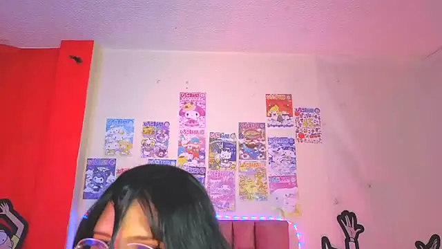 saragon1 online show from April 2026 07:58:02 PM