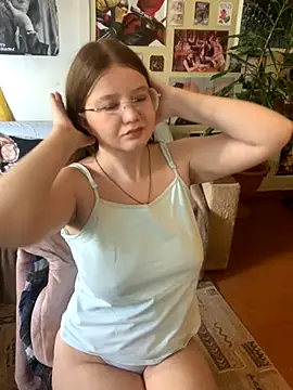 Sienna-Cow online show from September 2025 10:26:01 AM