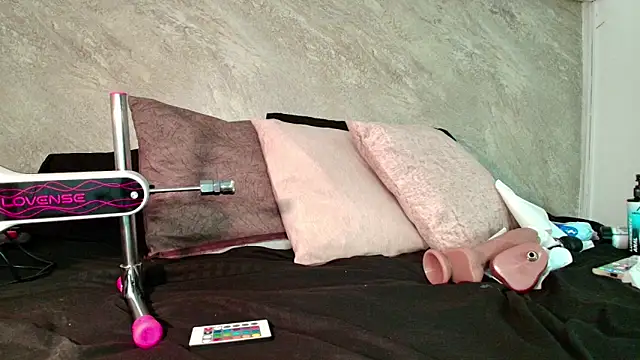 Dixie grey1 online show from April 2026 02:12:01 PM