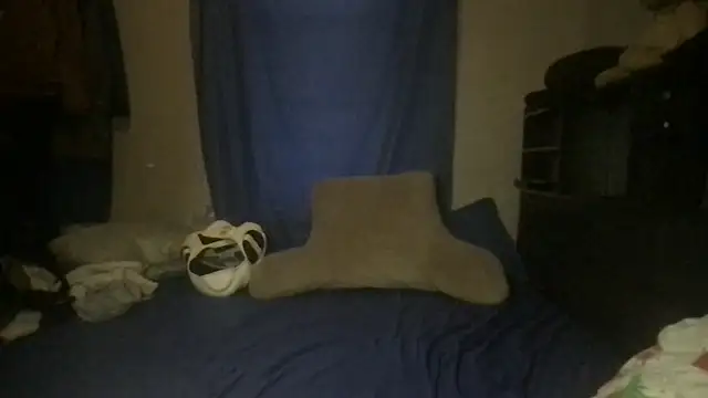 Snapshot of 1mistaGoodWood chatting on April 2026 09:24:01 PM 1mistaGoodWood online show from April 2026 09:24:01 PM