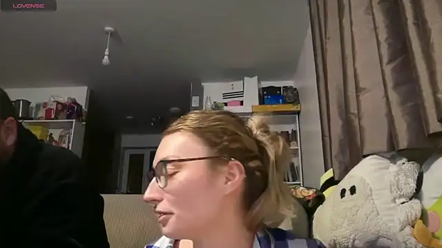 harleyblair online show from March 2026 11:08:01 PM