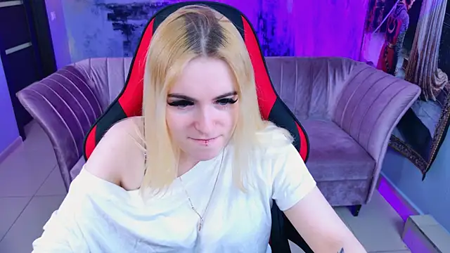 Stef Nicks online show from April 2026 09:06:01 AM