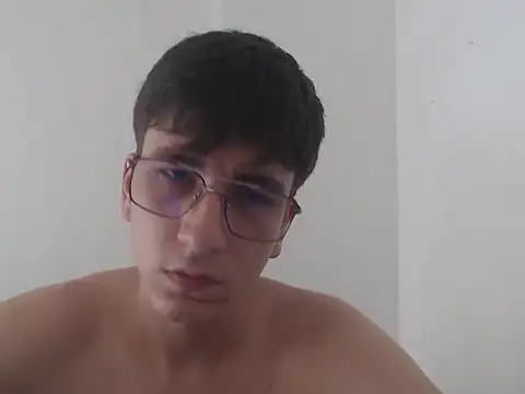 younewmaster online show from May 2026 09:44:02 PM