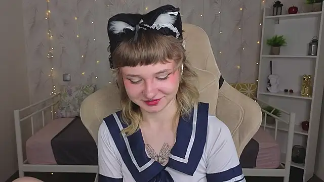 Tori Cutie online show from April 2026 12:02:02 AM