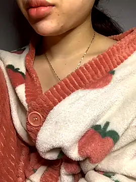 Nguyenha11 online show from November 2025 10:15:01 AM