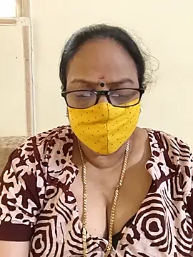 Snapshot of heera-rani chatting on July 2026 05:56:01 AM heera-rani online show from July 2026 05:56:01 AM