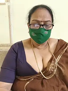 Snapshot of heera-rani chatting on July 2026 06:40:01 AM heera-rani online show from July 2026 06:40:01 AM