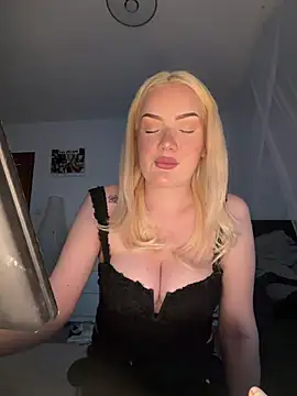 baddestbaabyy online show from May 2026 02:56:01 PM