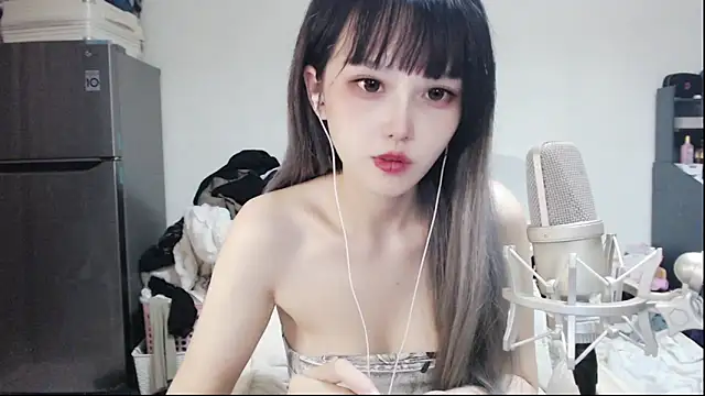 twlilybae online show from June 2026 03:33:02 AM