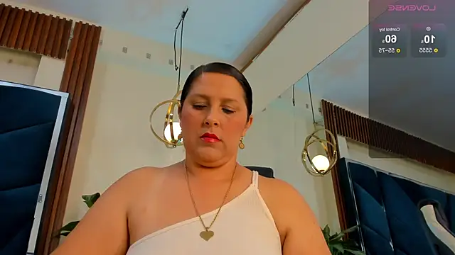 KikaDuque online show from November 2025 07:17:01 PM