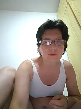 Snapshot of Vera_Elle chatting on July 2026 12:28:01 AM Vera Elle online show from July 2026 12:28:01 AM