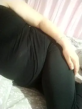 zerdaliii online show from March 2026 07:57:02 PM