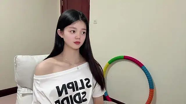 Nicole-13 online show from April 2026 12:20:02 PM