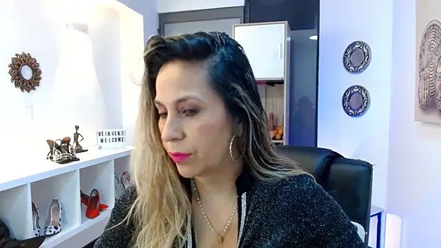 DianaPearls online show from April 2026 10:37:01 AM