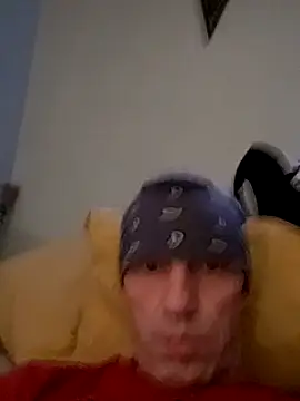 djcarey369159 online show from April 2026 10:52:02 AM