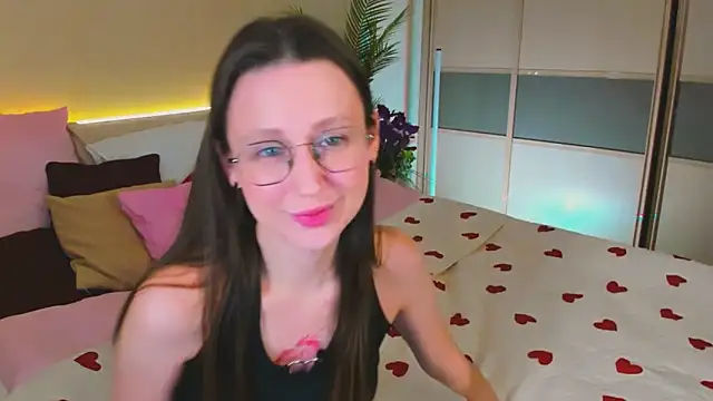 YourLovellyStory online show from March 2026 12:22:01 PM