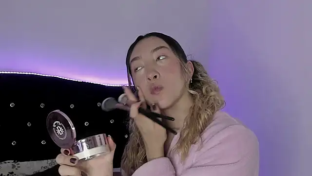 LauMiller online show from December 2025 01:29:01 PM