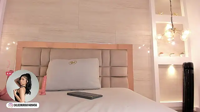 chloe murray online show from March 2026 11:43:02 AM