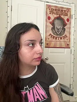 CharmingMaddie online show from March 2026 04:32:01 PM