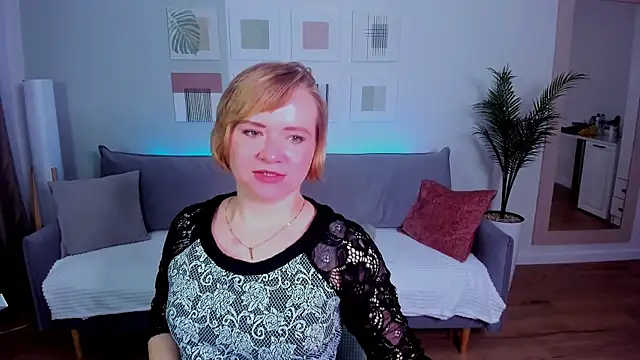 Snapshot of BellaSmitty chatting on April 2026 09:26:01 AM BellaSmitty online show from April 2026 09:26:01 AM