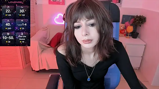 CrystallBloom online show from November 2025 05:13:01 PM