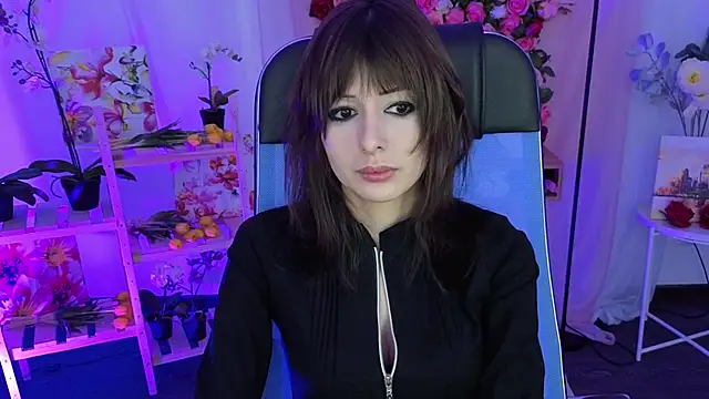 CrystallBloom online show from January 2026 04:11:01 PM