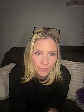 Lexi-Lux-X online show from January 2026 12:46:01 AM