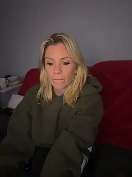 Lexi-Lux-X online show from April 2026 03:59:02 AM