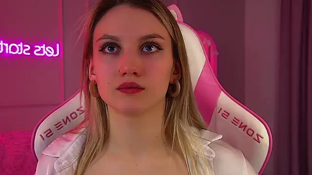 StacyEvances online show from February 2026 06:20:01 PM