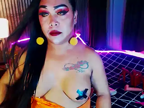 Snapshot of CumFactoryLuna chatting on June 2026 10:12:02 AM CumFactoryLuna online show from June 2026 10:12:02 AM