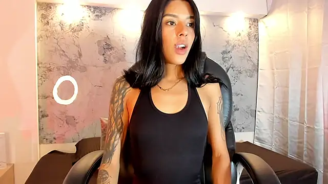 julietha03 online show from July 2026 11:14:01 PM