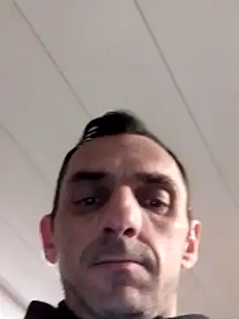 hotmen83 online show from March 2026 12:27:02 AM