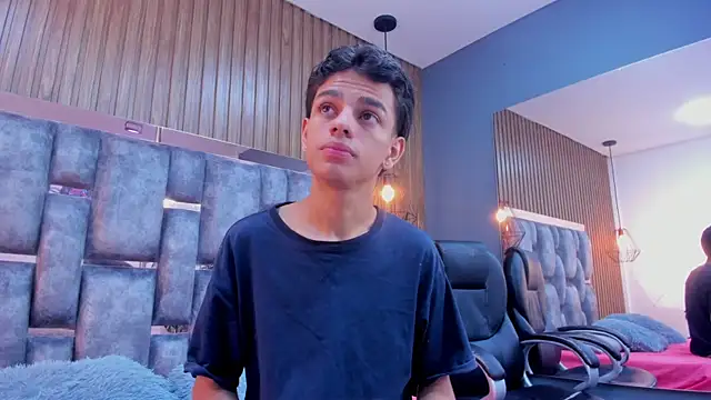 owen  johnson online show from April 2026 11:53:02 AM