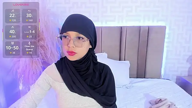 Snapshot of naishaa_ chatting on May 2026 06:37:01 PM naishaa online show from May 2026 06:37:01 PM
