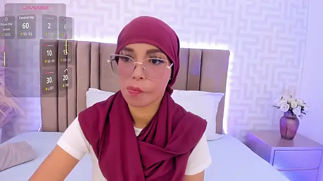 Snapshot of naishaa_ chatting on July 2026 04:11:01 PM naishaa online show from July 2026 04:11:01 PM