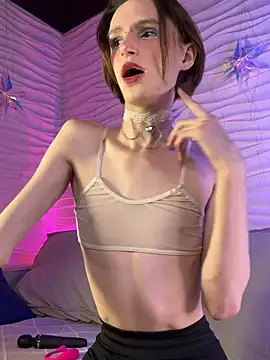 Snapshot of madi_snow chatting on January 2026 05:21:02 AM madi snow online show from January 2026 05:21:02 AM