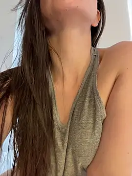 karinasantos  online show from February 2026 03:04:01 PM