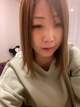 Snapshot of h415a812 chatting on October 2025 11:22:02 AM h415a812 online show from October 2025 11:22:02 AM