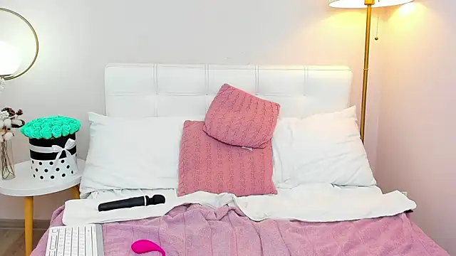 AndreaButt online show from March 2026 07:15:01 AM