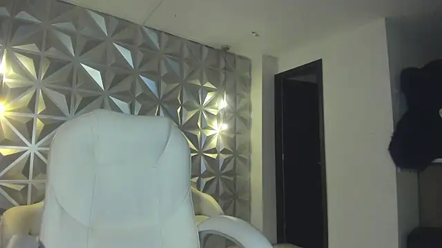 hellen tease online show from March 2026 12:43:02 PM