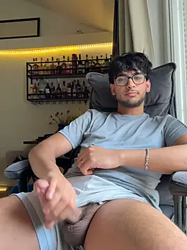 Gipsyboysteve online show from April 2026 07:20:02 AM