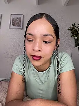Snapshot of Yasmin777_ chatting on June 2026 05:46:01 PM Yasmin777 online show from June 2026 05:46:01 PM