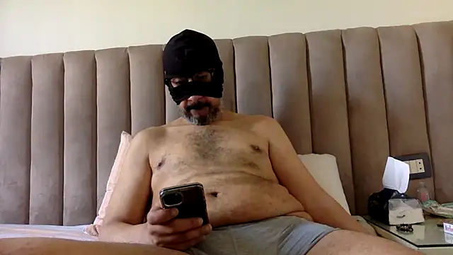 Snapshot of CaiBull chatting on May 2026 05:24:01 AM CaiBull online show from May 2026 05:24:01 AM
