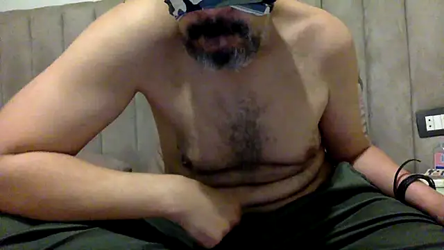Snapshot of CaiBull chatting on June 2026 06:31:01 PM CaiBull online show from June 2026 06:31:01 PM